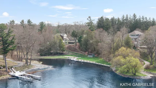 $1,975,000 | 18886 Greenwood Court, Spring Lake, MI 49456