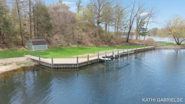 $1,975,000 | 18886 Greenwood Court, Spring Lake, MI 49456