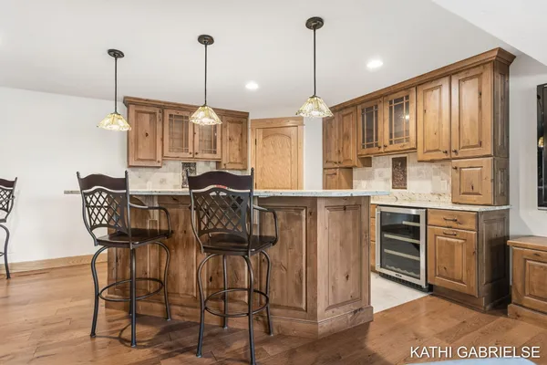 $1,975,000 | 18886 Greenwood Court, Spring Lake, MI 49456