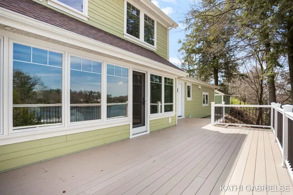 $1,975,000 | 18886 Greenwood Court, Spring Lake, MI 49456