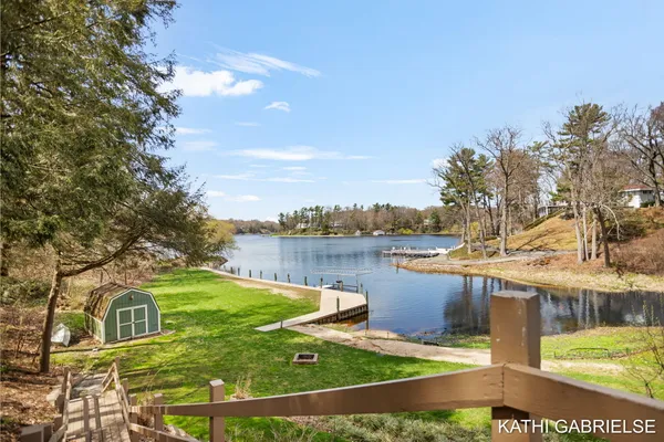 $1,975,000 | 18886 Greenwood Court, Spring Lake, MI 49456