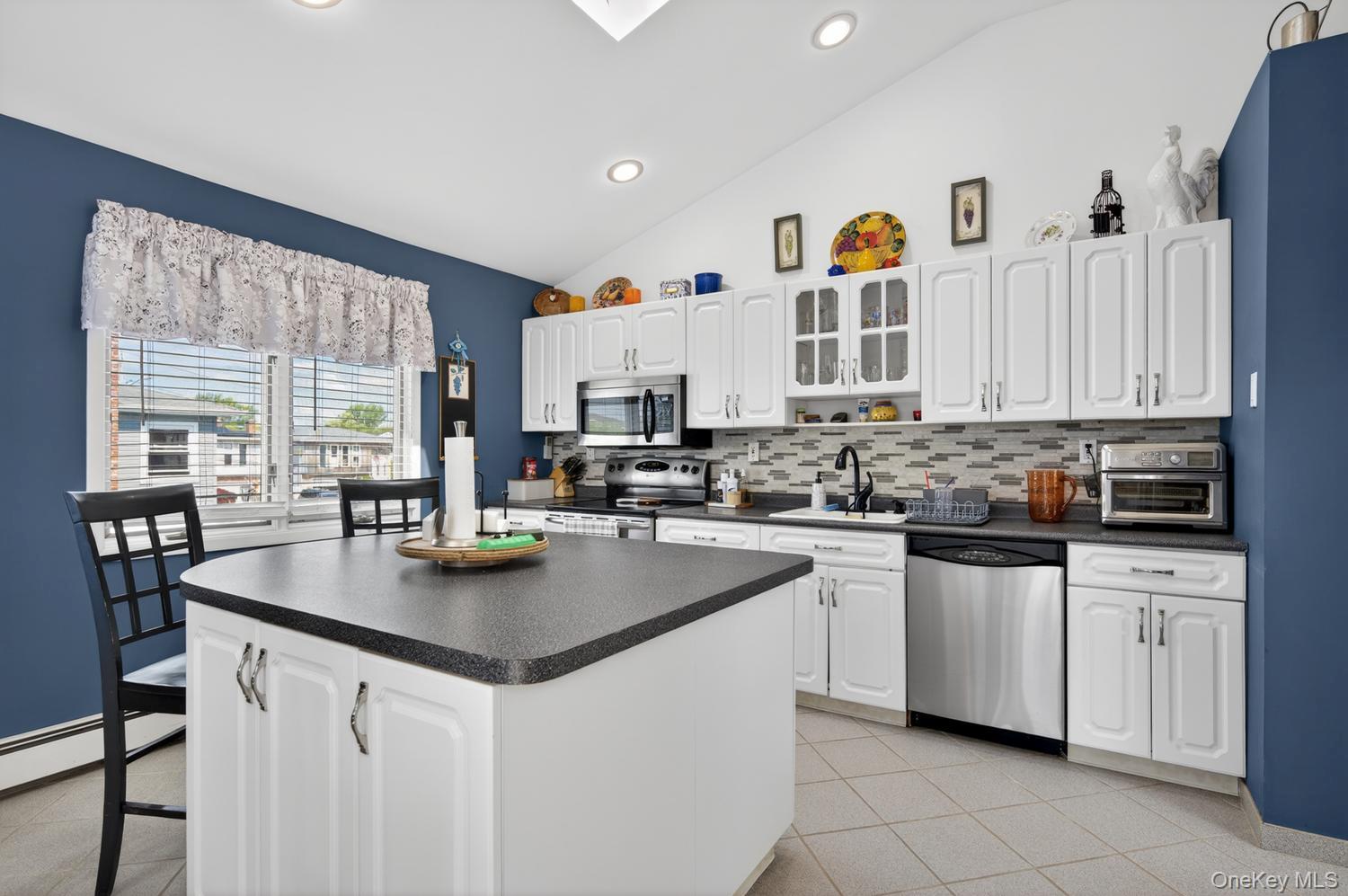 2862 Island Channel Road Seaford, NY 11783 - Photo 13 of 35