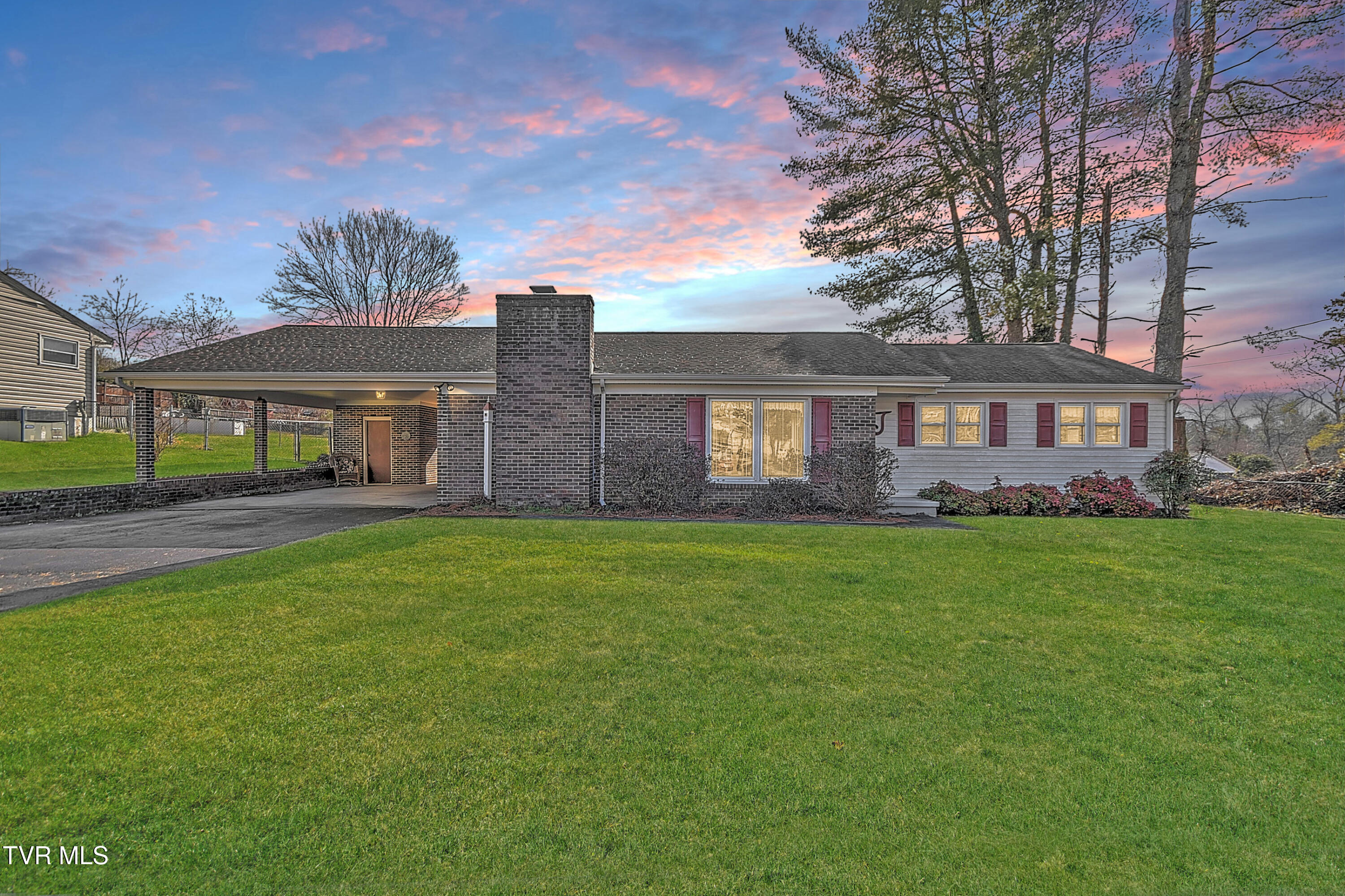 104-Houston-St-DK-2 copy