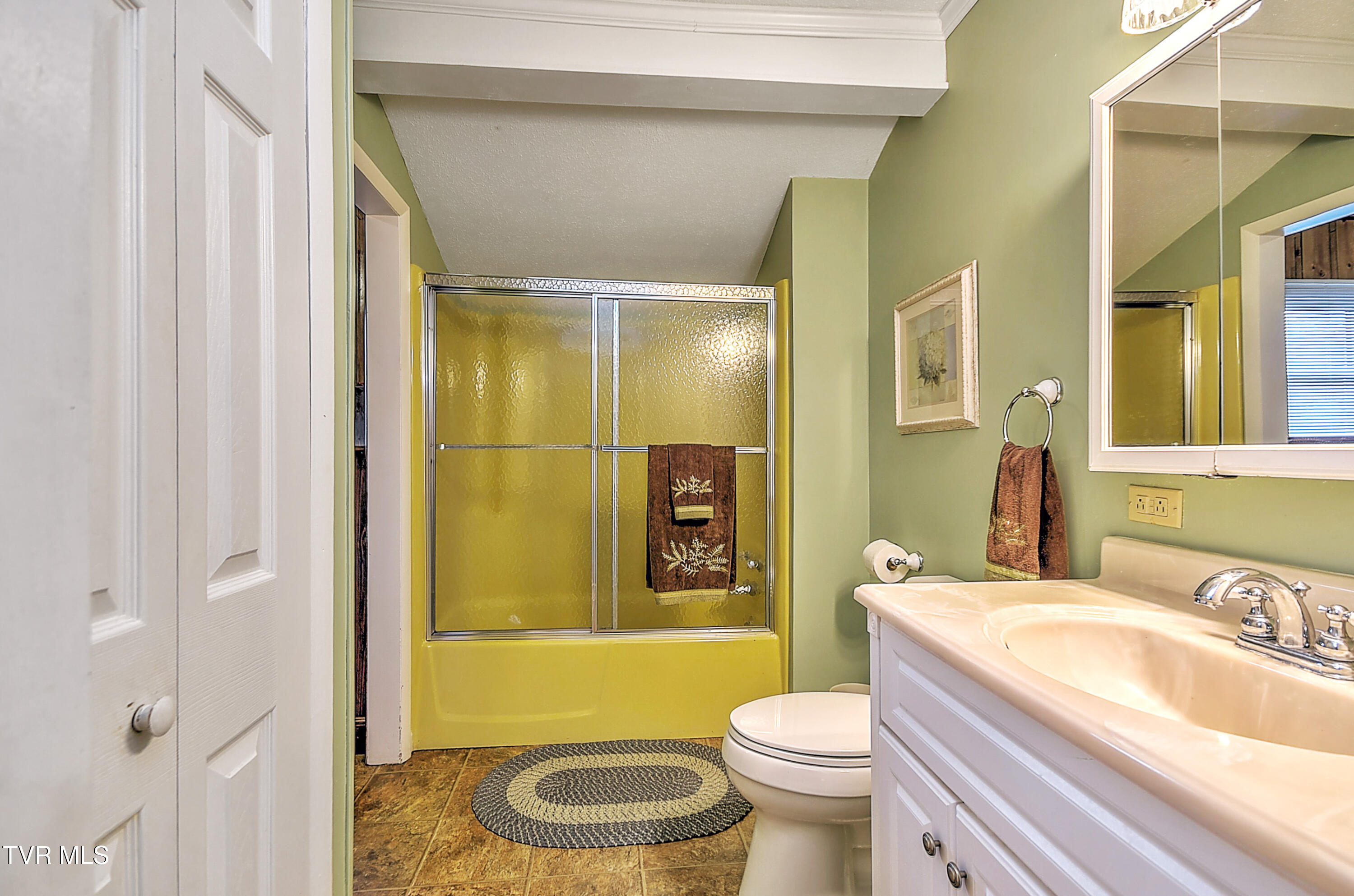 104 Houston Street Bristol, TN 37620 - Photo 19 of 44 104 Houston St DK-14