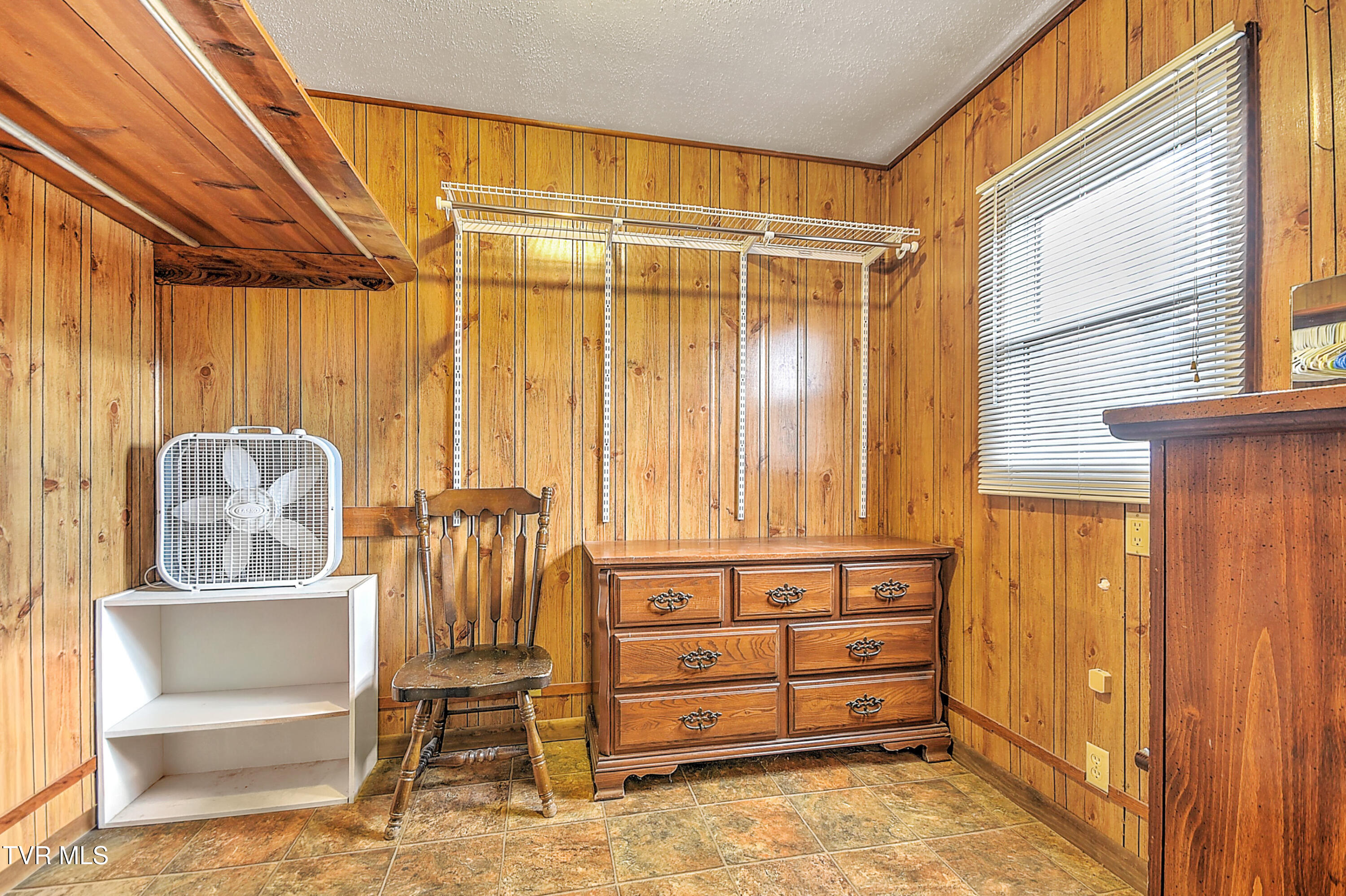 104 Houston Street Bristol, TN 37620 - Photo 20 of 44 104 Houston St DK-15