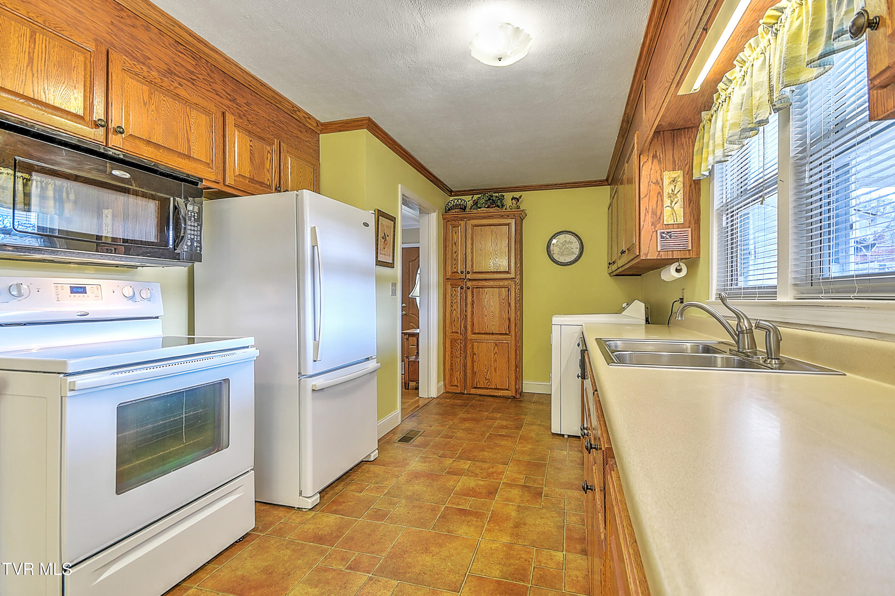 104 Houston Street Bristol, TN 37620 - Photo 24 of 44 104 Houston St DK-19