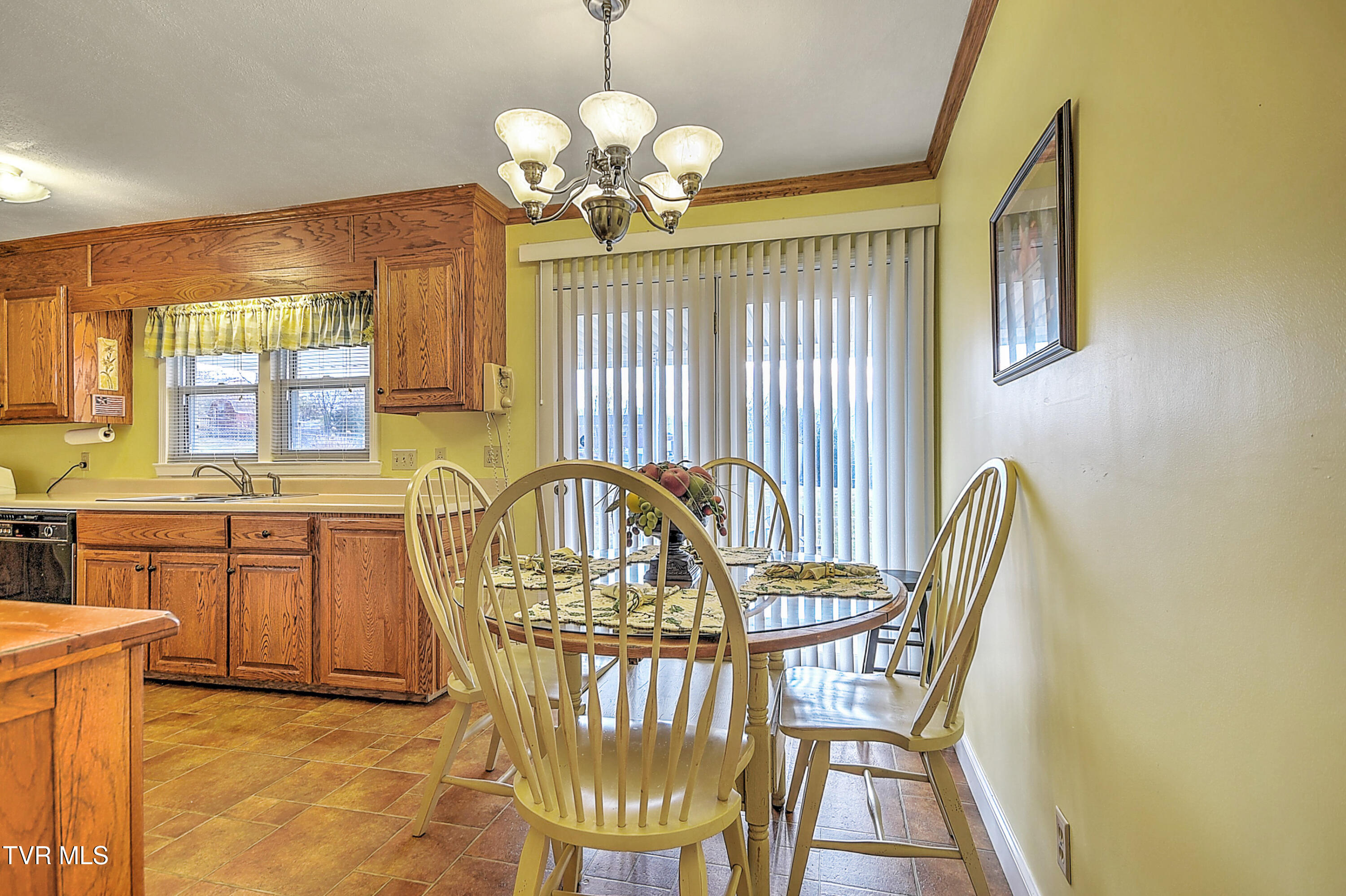 104 Houston Street Bristol, TN 37620 - Photo 26 of 44 104 Houston St DK-21