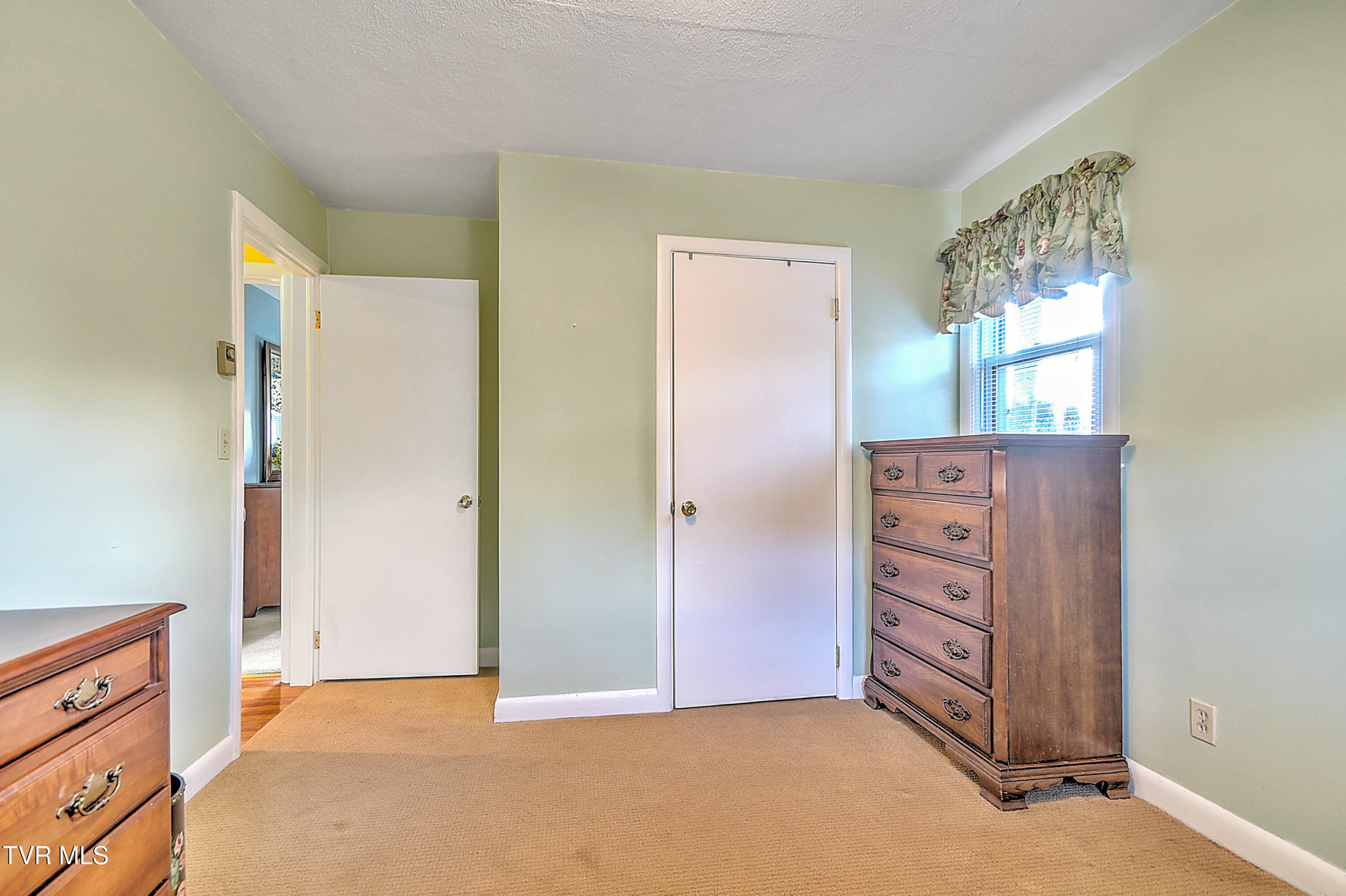 104 Houston Street Bristol, TN 37620 - Photo 31 of 44 104 Houston St DK-26