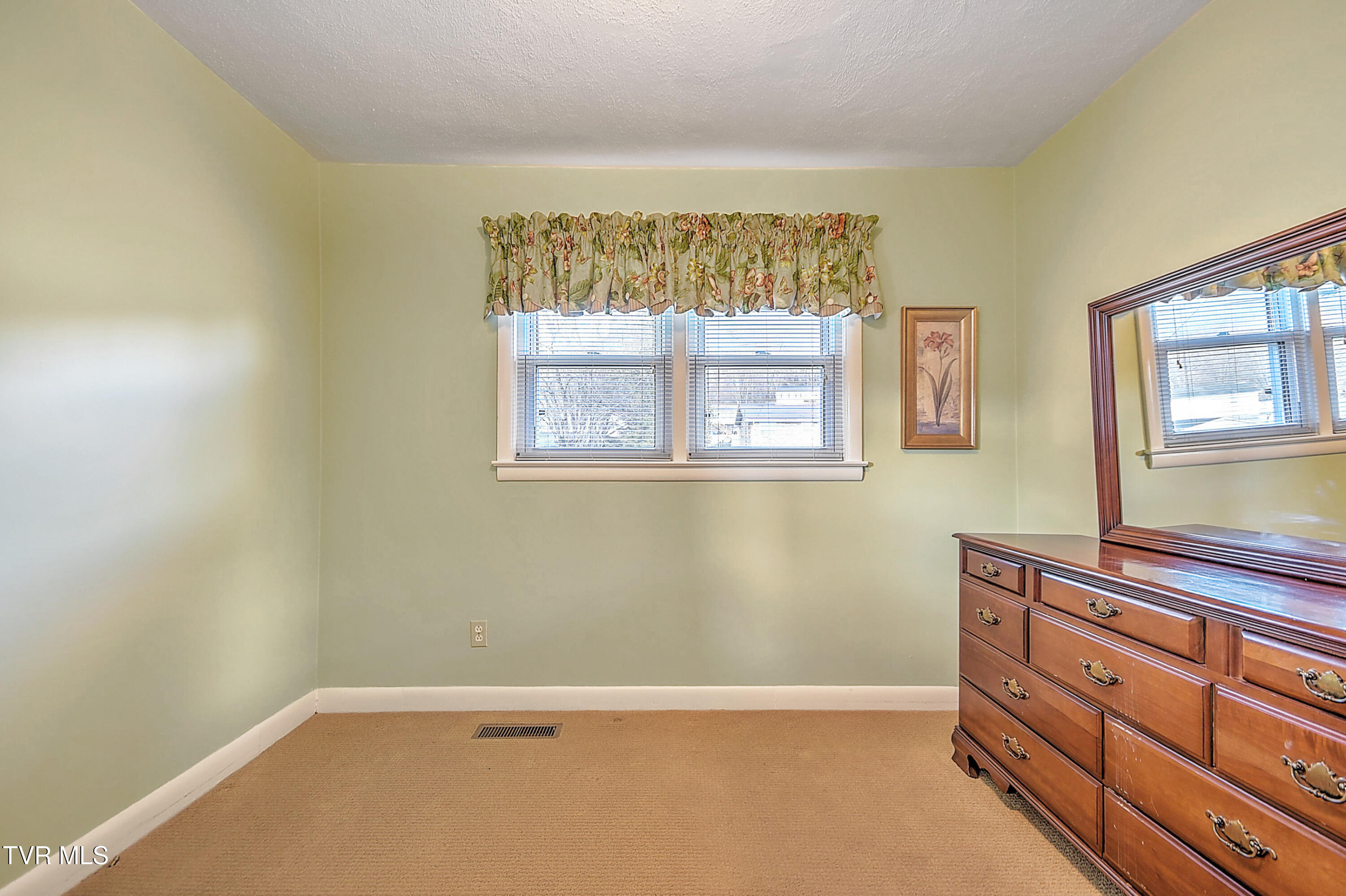 104 Houston Street Bristol, TN 37620 - Photo 32 of 44 104 Houston St DK-27