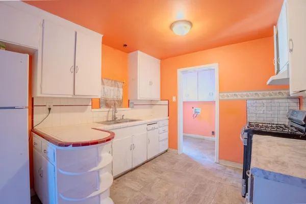 $249,000 | 513 East Tulare Street, Avenal, CA 93204