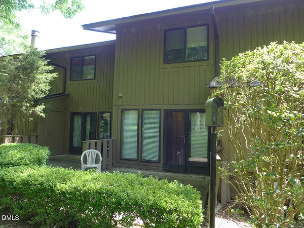 $1,650 | 802 Oak Tree Drive, Chapel Hill, NC 27517