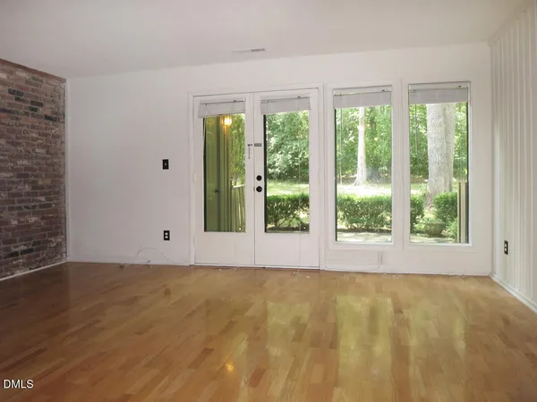 $1,650 | 802 Oak Tree Drive, Chapel Hill, NC 27517