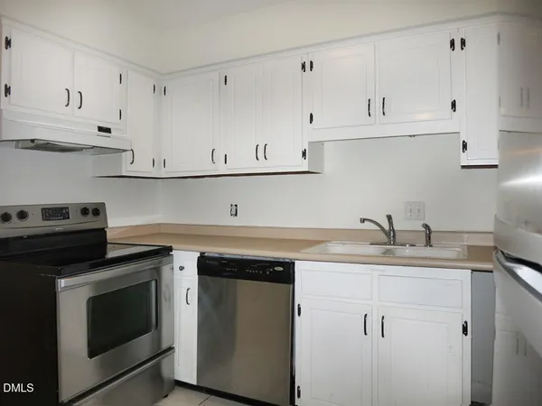 $1,650 | 802 Oak Tree Drive, Chapel Hill, NC 27517