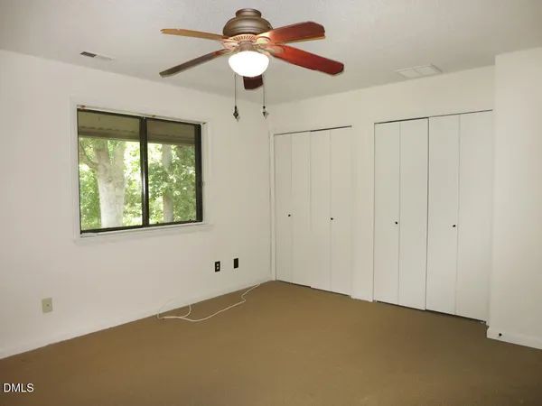 $1,650 | 802 Oak Tree Drive, Chapel Hill, NC 27517