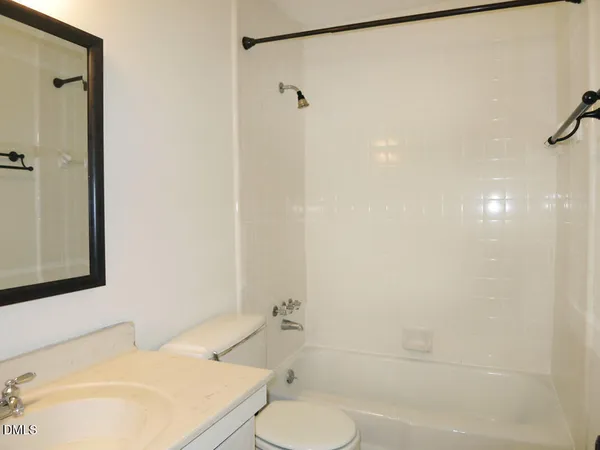 $1,650 | 802 Oak Tree Drive, Chapel Hill, NC 27517