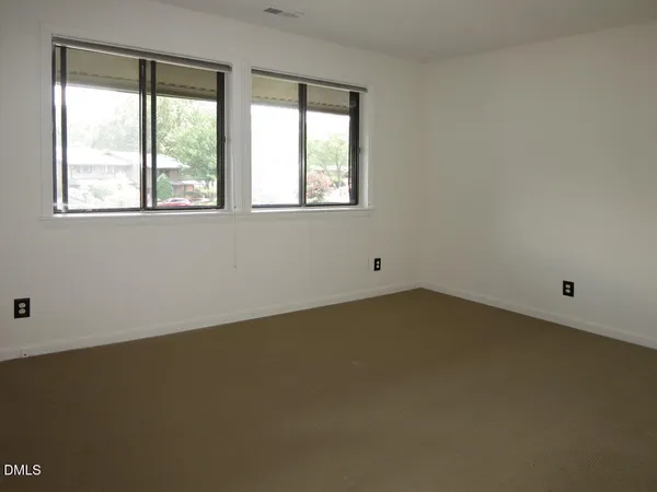 $1,650 | 802 Oak Tree Drive, Chapel Hill, NC 27517