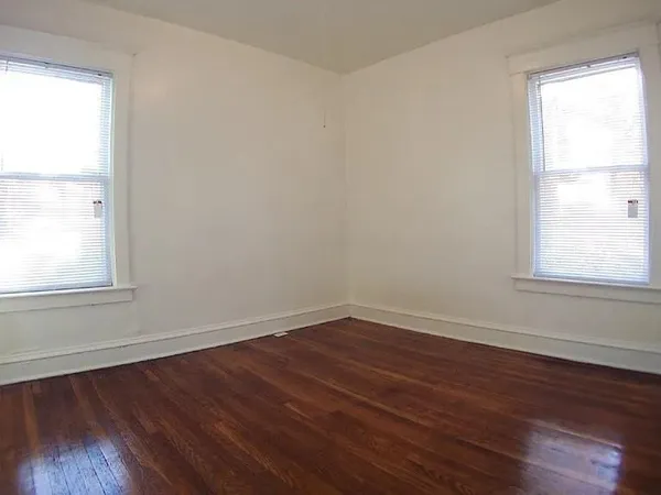$395,000 | 37 East 32nd Street, Kansas City, MO 64111
