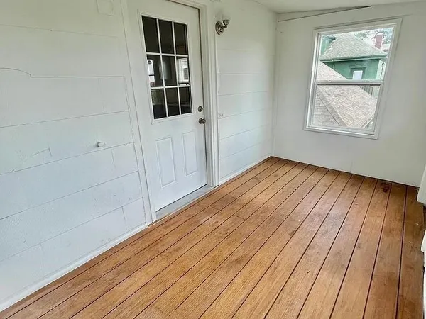 $395,000 | 37 East 32nd Street, Kansas City, MO 64111