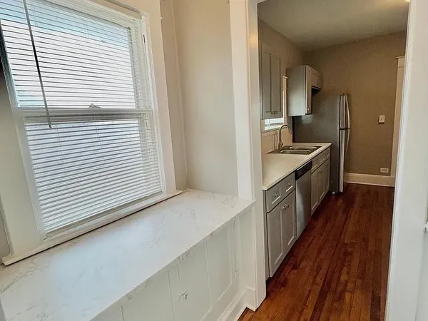 $395,000 | 37 East 32nd Street, Kansas City, MO 64111