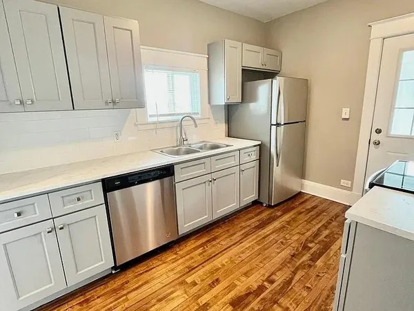 $395,000 | 37 East 32nd Street, Kansas City, MO 64111