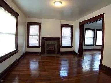 $395,000 | 37 East 32nd Street, Kansas City, MO 64111