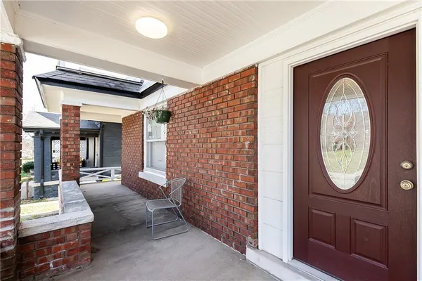 $395,000 | 37 East 32nd Street, Kansas City, MO 64111