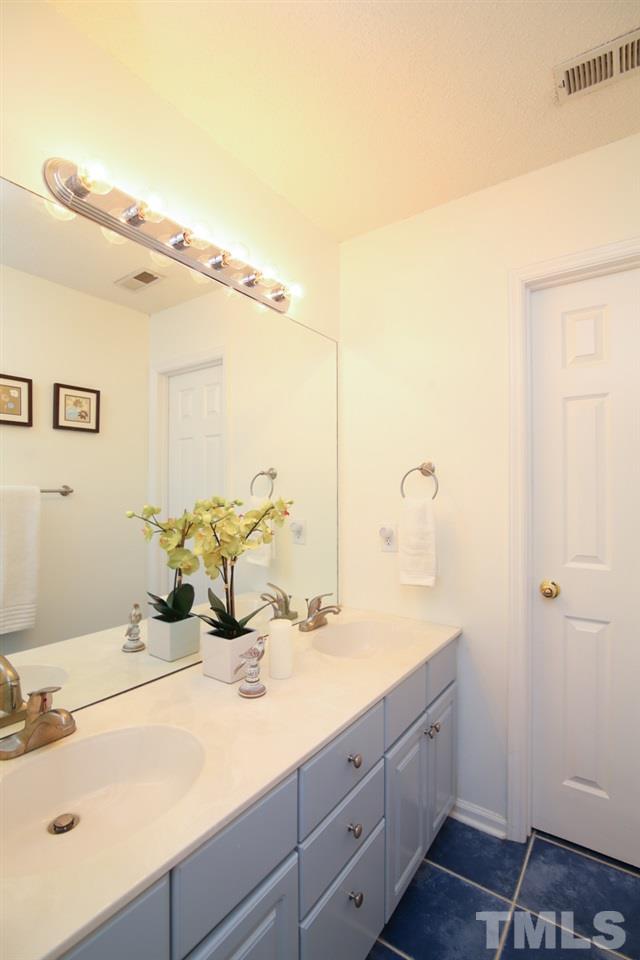 8505 Wheeling Drive Raleigh, NC 27615 - Photo 17 of 25