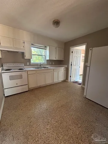 $474,900 | 3920 North 10th Avenue, Pensacola, FL 32503