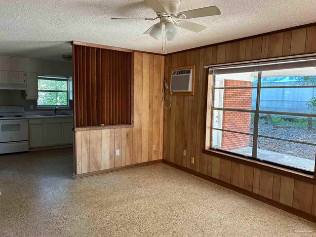 $474,900 | 3920 North 10th Avenue, Pensacola, FL 32503