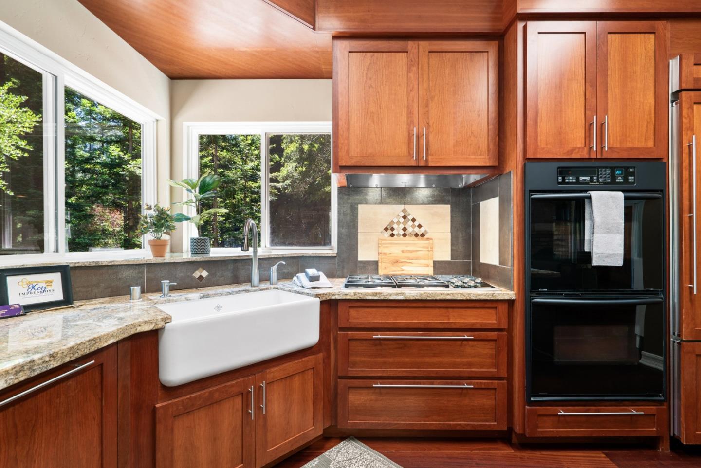 911 Valley View Road Ben Lomond, CA 95005 - Photo 23 of 70 Gallery Image 23