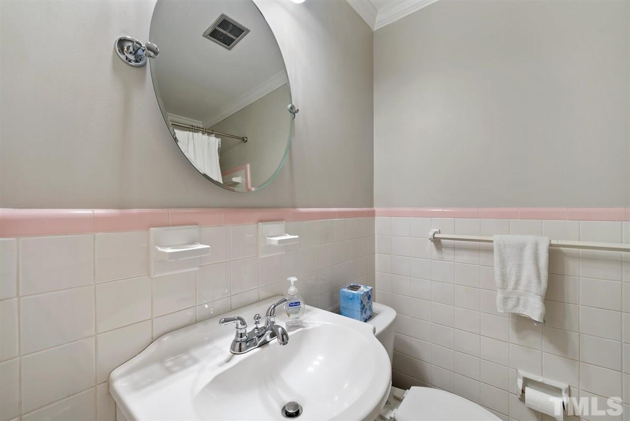 2108 Dunhill Drive Raleigh, NC 27608 - Photo 22 of 30 Gallery Image 22