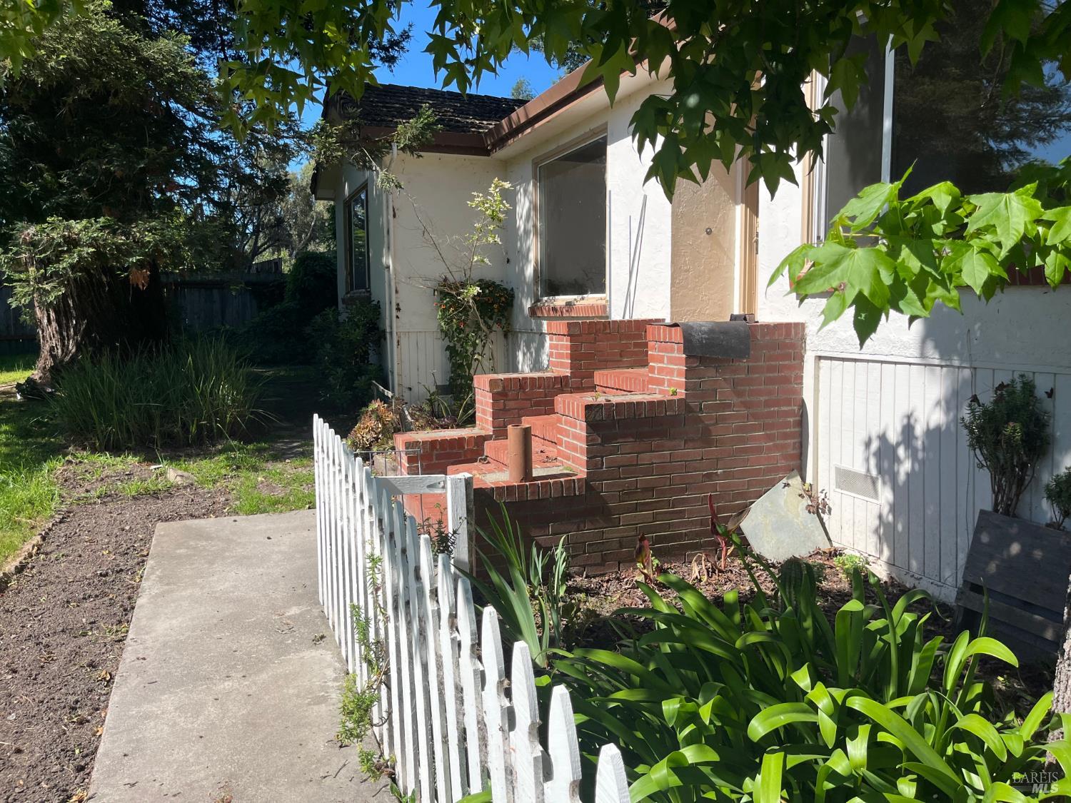 20 Eucalyptus Road, Unit A Petaluma, CA 94952 - Photo 2 of 30