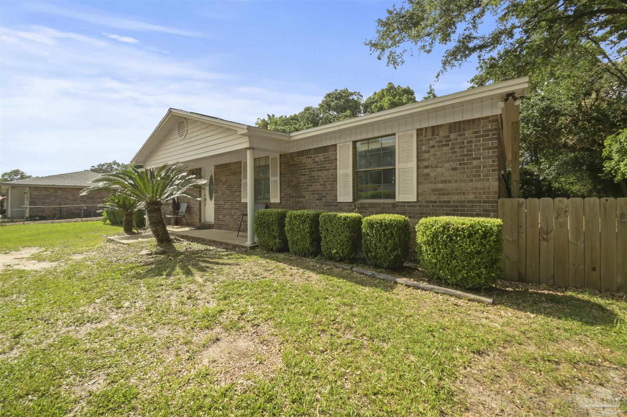 4152 Charles Circle Pace, FL 32571 - Photo 2 of 24 Gallery Image 2