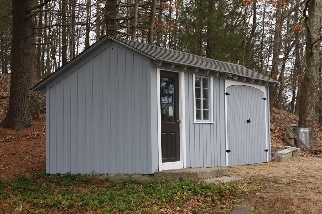 4 Sunset Drive Walpole, MA 02081 - Photo 37 of 37 a house with a outdoor space
