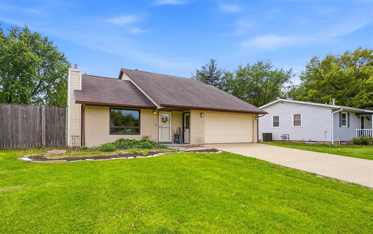 706 Holiday Road Coralville, IA 52241 - Photo 37 of 54 Gallery Image 37