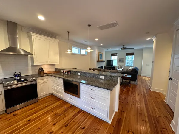 $5,300 | 969 Warrick Oaks Ln Mount, Mount Pleasant, SC 29464