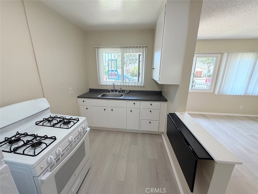 247 West 9th Street Azusa, CA 91702 - Photo 4 of 9