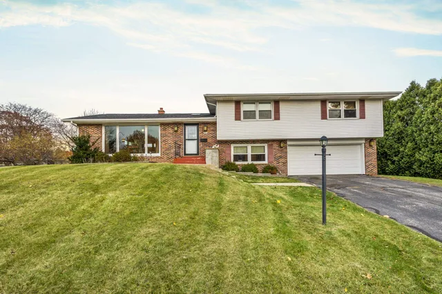 $399,900 | 4419 South 16th Street, Sheboygan, WI 53081