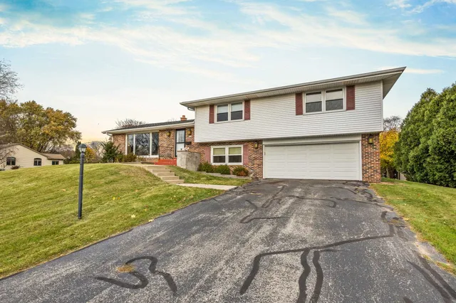 $399,900 | 4419 South 16th Street, Sheboygan, WI 53081
