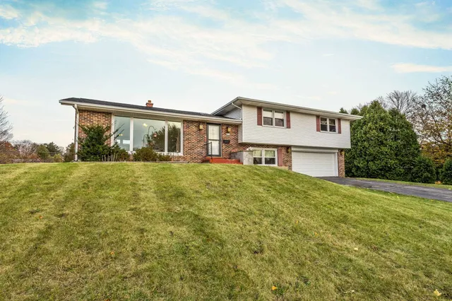 $399,900 | 4419 South 16th Street, Sheboygan, WI 53081