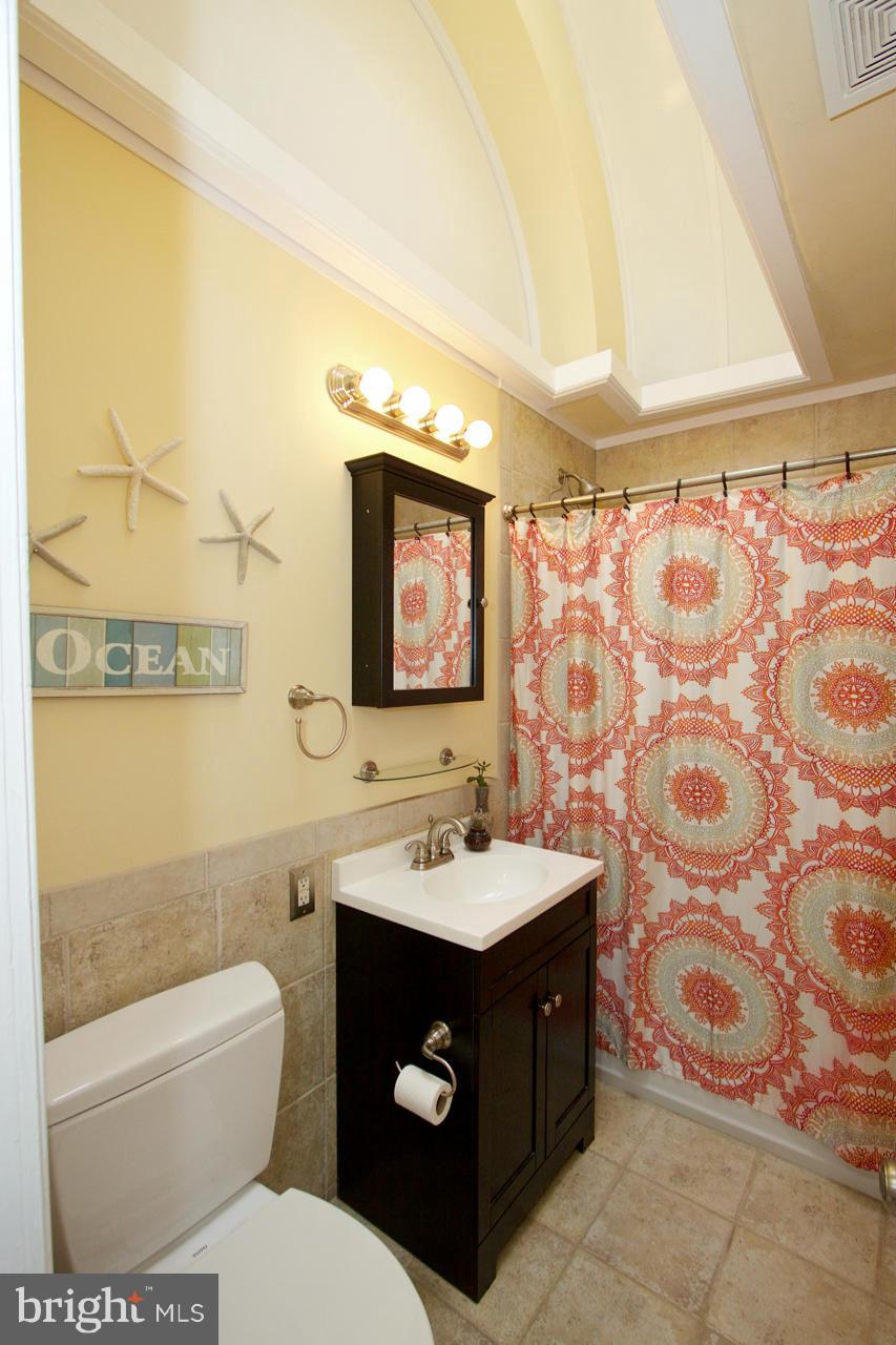 19 Edgemoor Road Lutherville-Timonium, MD 21093 - Photo 21 of 30 Bath