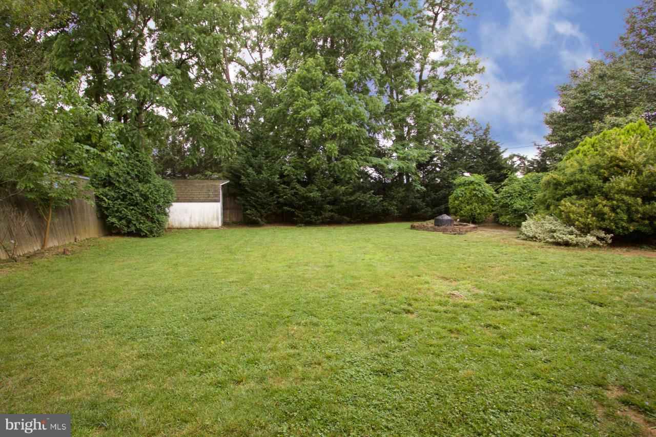 19 Edgemoor Road Lutherville-Timonium, MD 21093 - Photo 25 of 30 Exterior (Rear)