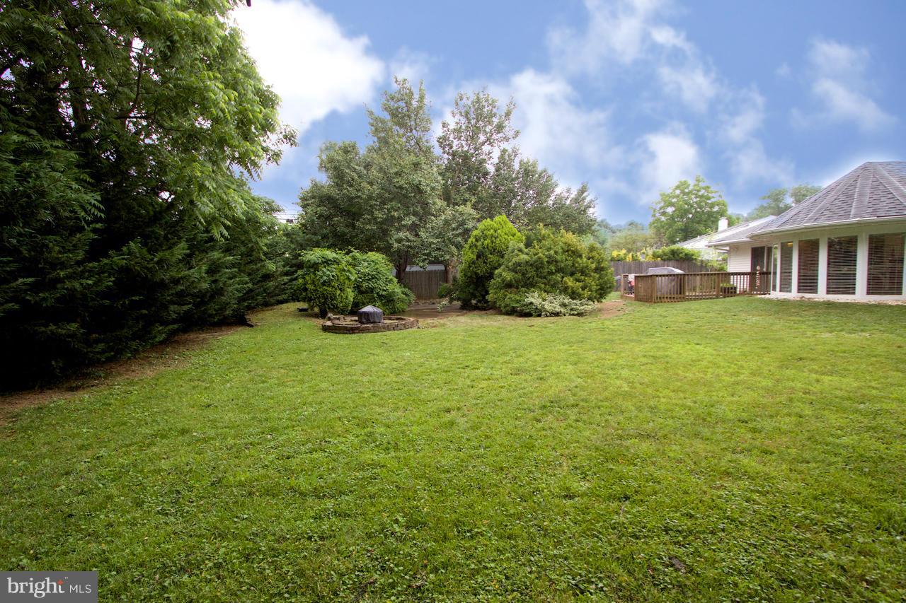 19 Edgemoor Road Lutherville-Timonium, MD 21093 - Photo 27 of 30 Exterior (Rear)