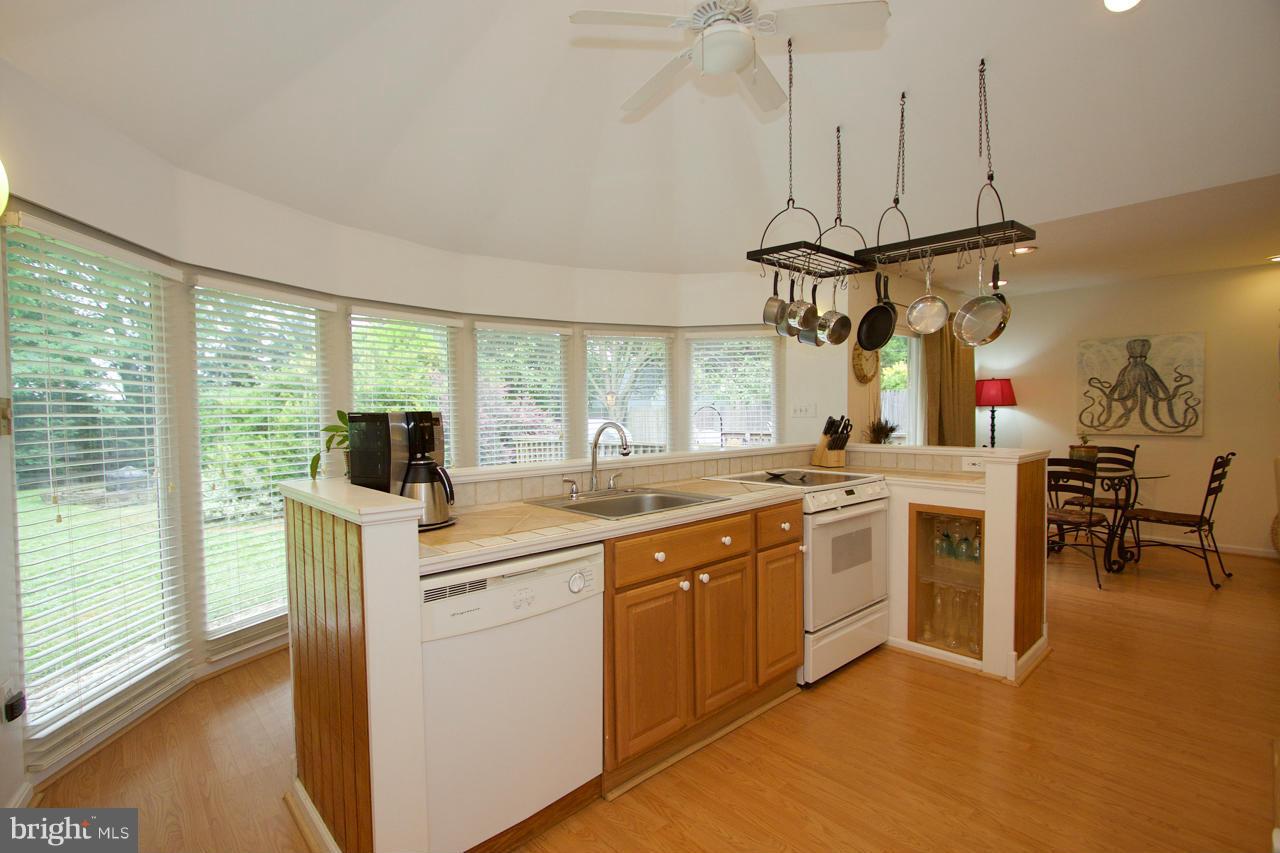 19 Edgemoor Road Lutherville-Timonium, MD 21093 - Photo 9 of 30 Kitchen