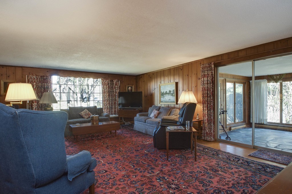 294 Ellington Road Longmeadow, MA 01106 - Photo 17 of 30 Gallery Image 17