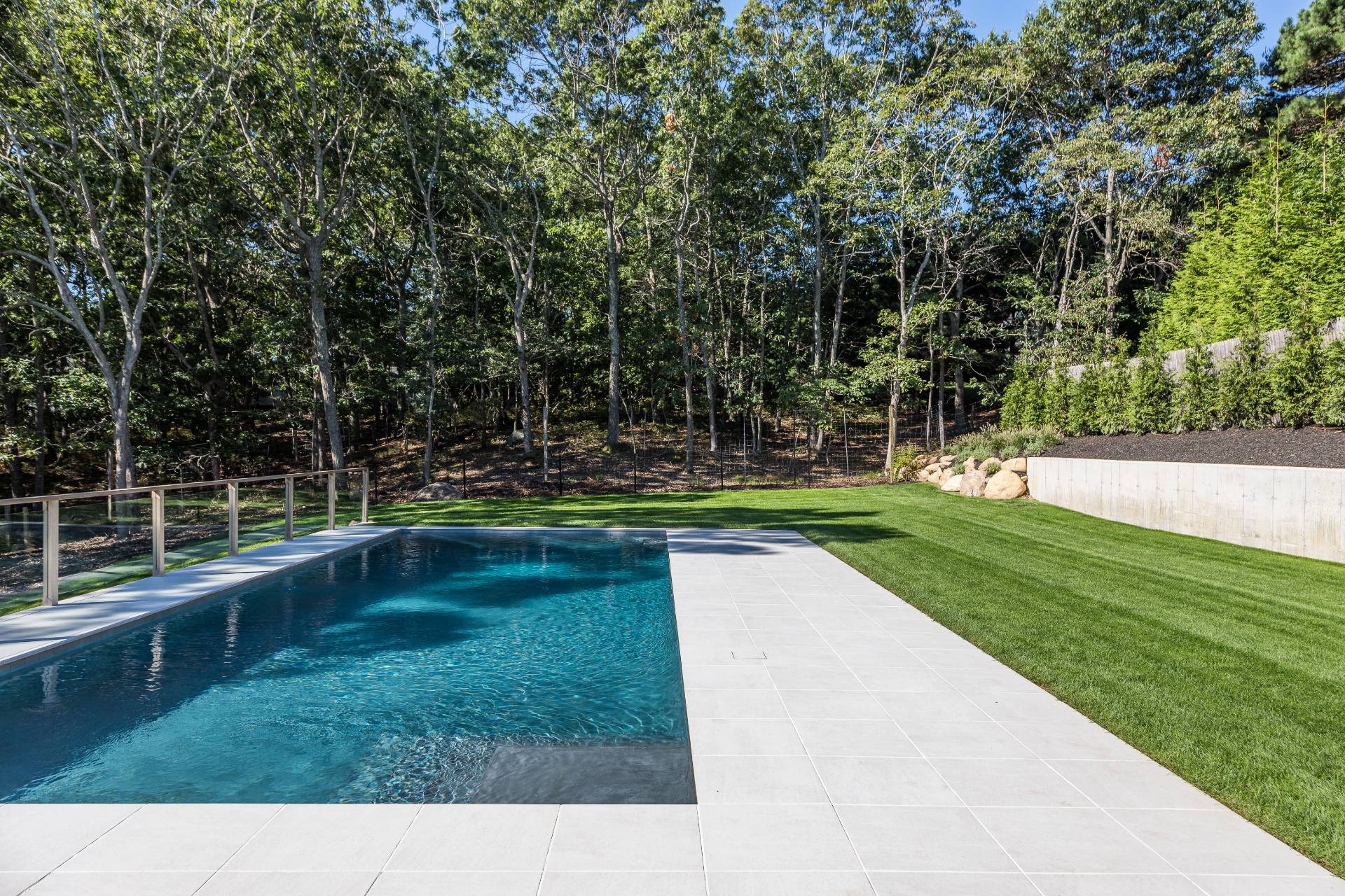 19 Peter's Path East Hampton, NY 11937 - Photo 26 of 29 a view of a park with large trees