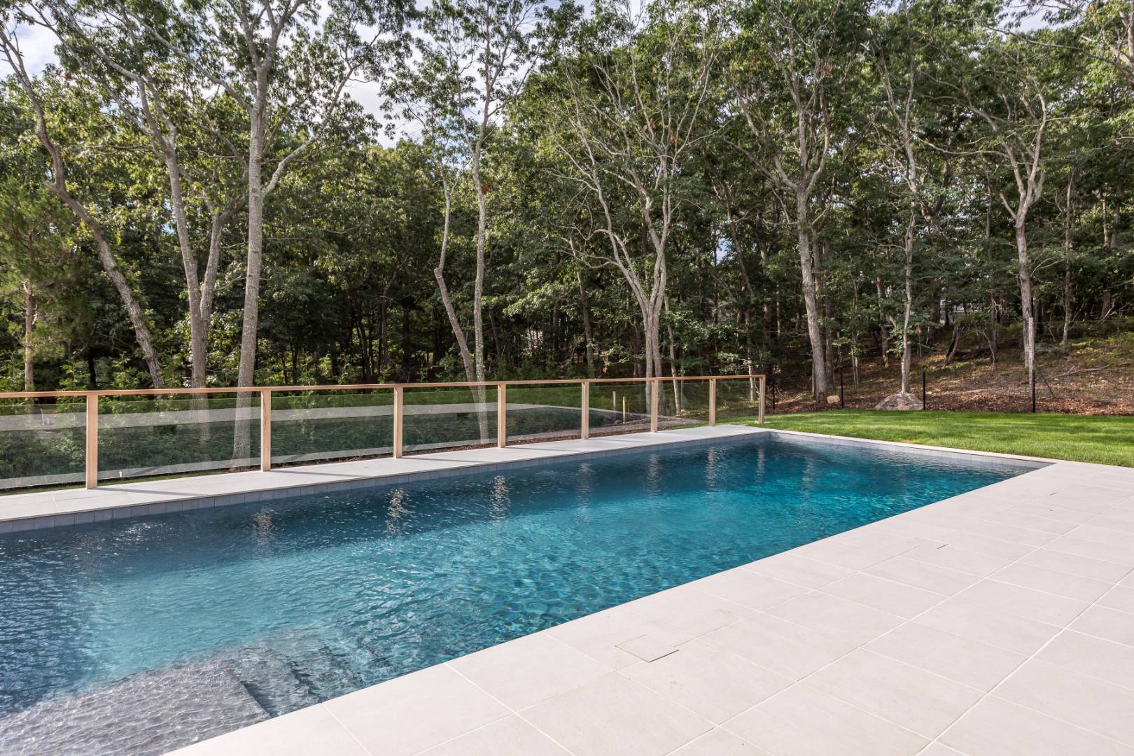 19 Peter's Path East Hampton, NY 11937 - Photo 27 of 29 a view of a yard with a large trees