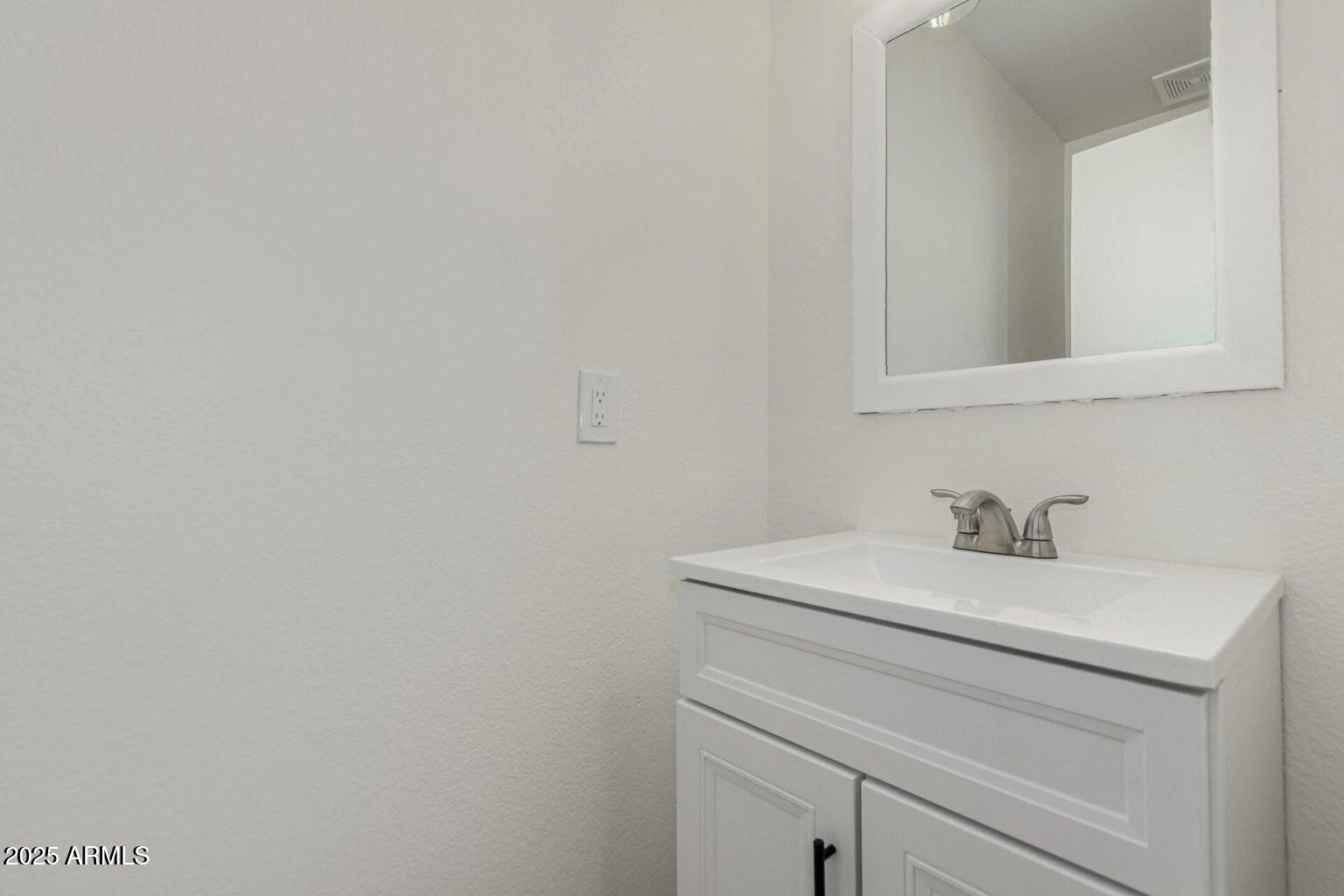 8519 West Berkeley Road Phoenix, AZ 85037 - Photo 10 of 33 20250731230559192611000000-o
