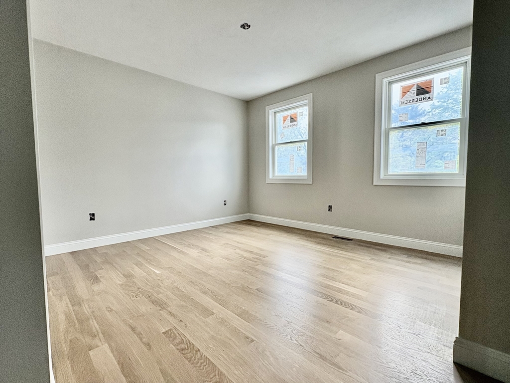 11 Beverly Road Billerica, MA 01821 - Photo 13 of 21 Gallery Image 13