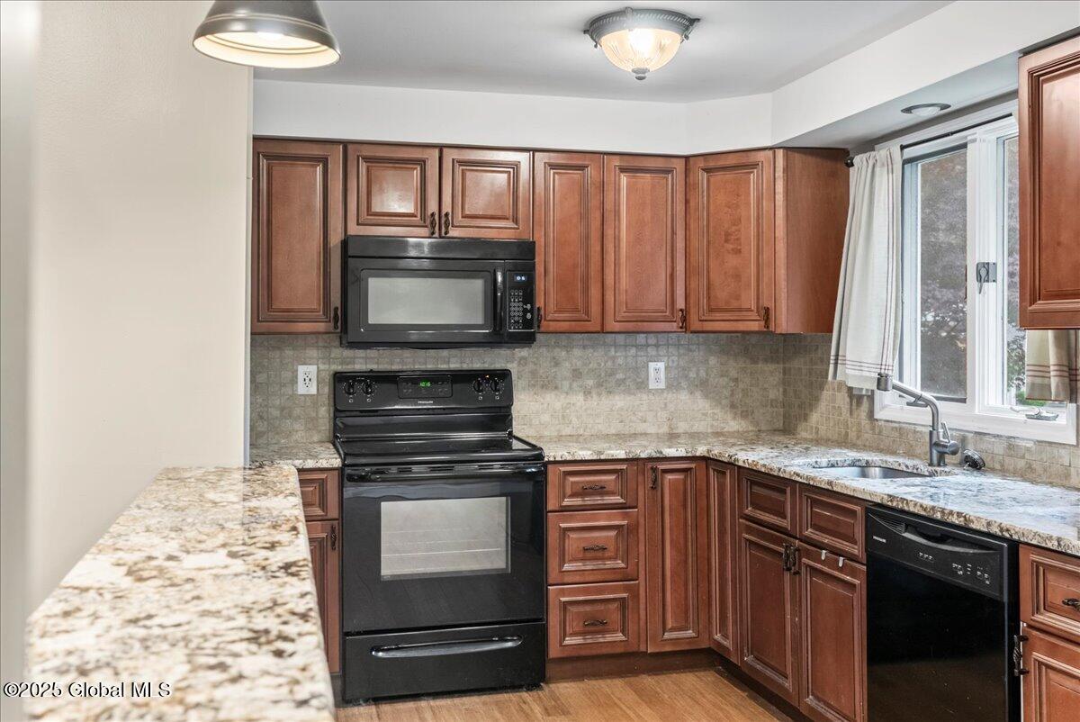 176 Northampton Road Amsterdam, NY 12010 - Photo 23 of 32 30-DSC03800